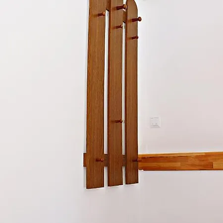 Studio Apartman Zara 아파트 *